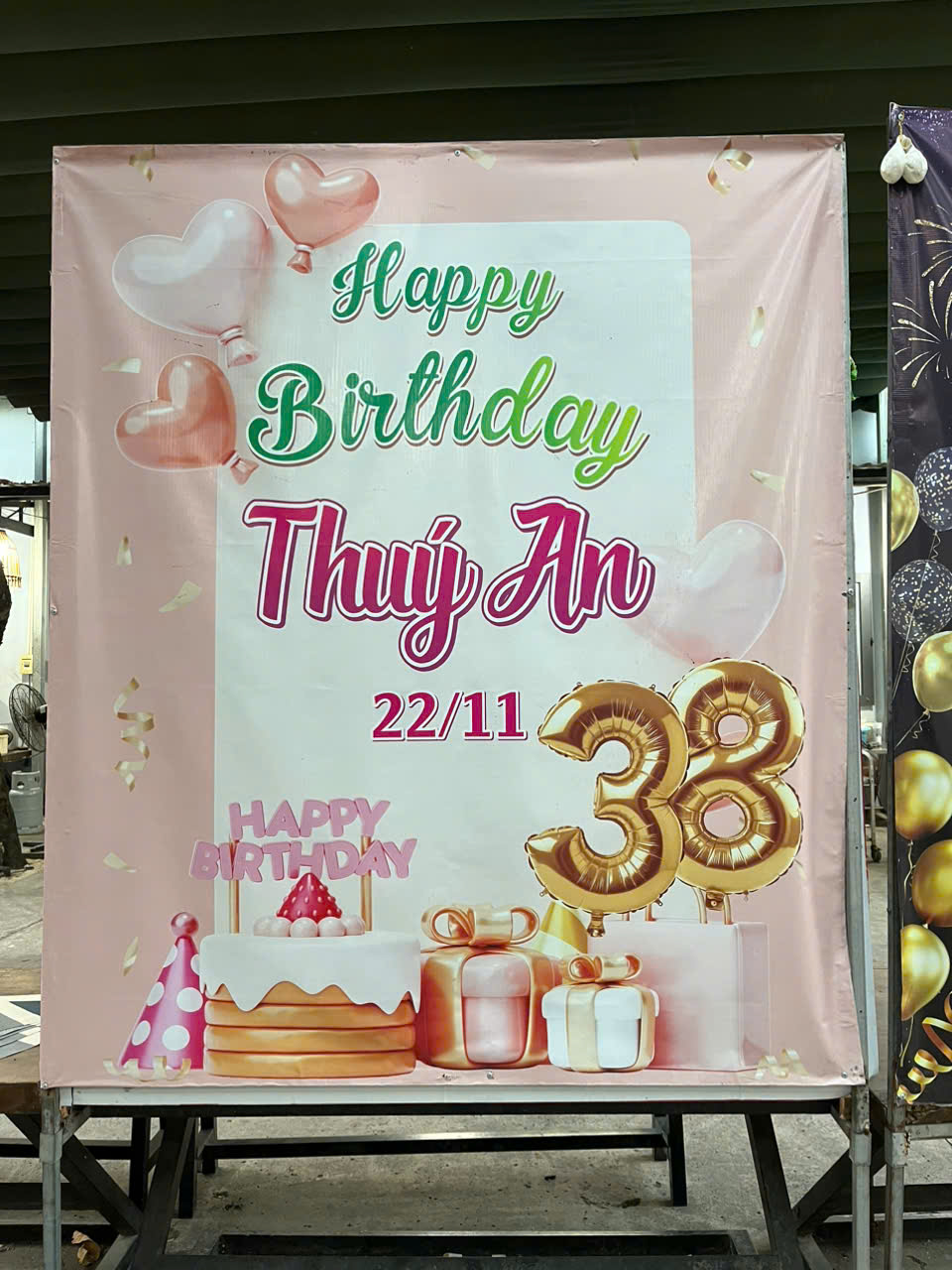 banner với backdrop khác nhau